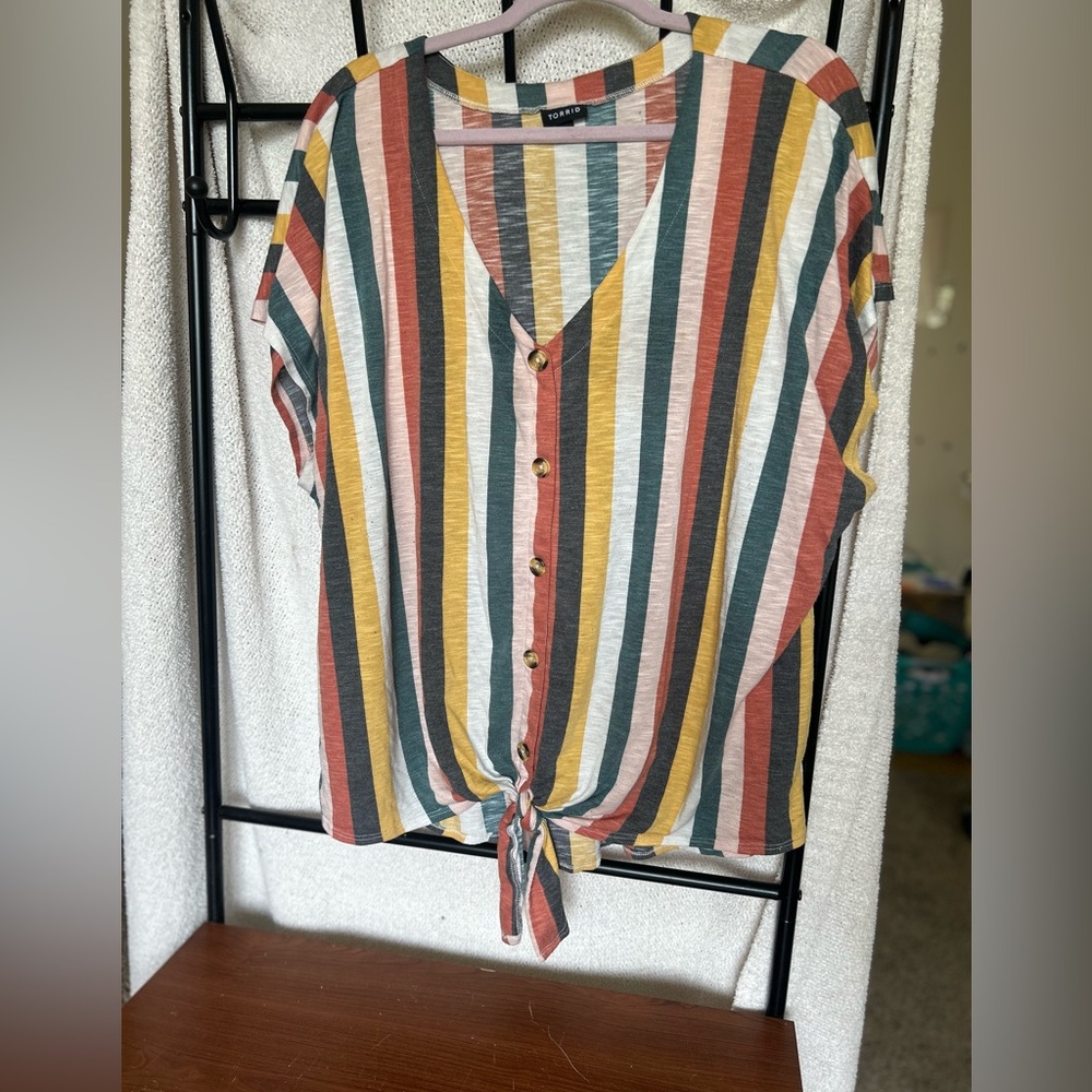 Torrid Tie-Front Striped Tee – Size 4